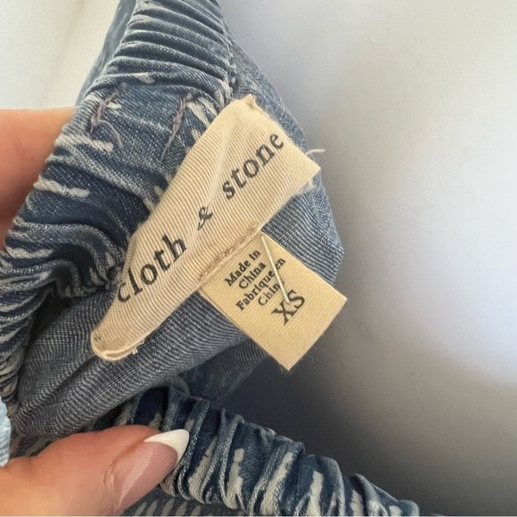 Cloth & Stone Long Sleeve Tencel Romper Off Shoulder Chambray Size XS - Picture 4 of 6